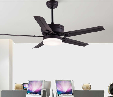 52Avrupalı Çatı Ventilatörleri Işıklı ECO Beş Blade Çatı Ventilatörü